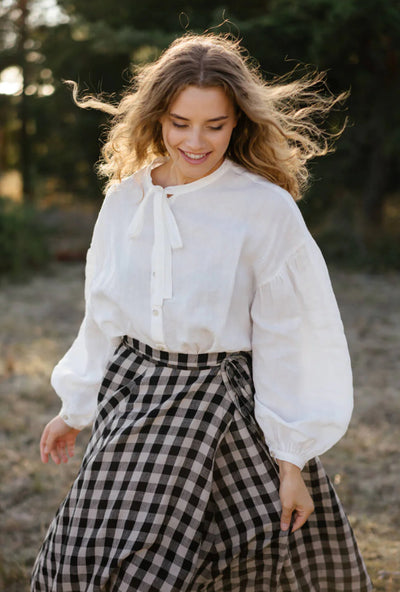 How to Wear and Style Linen Shirt for Women?