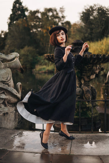 Klassisches Leinenkleid