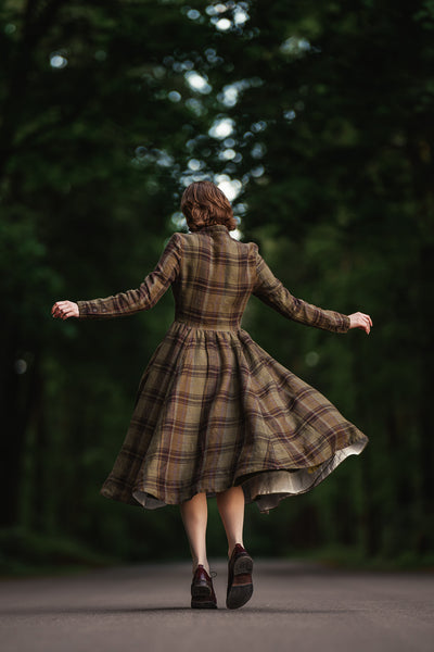 Victorian Coat, Long Sleeve, Twill Linen, Oak Tartan#color_oak-tartan