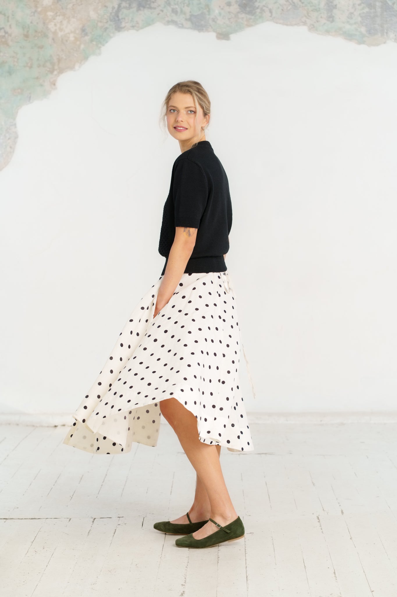 Elaine Top, Short Sleeve, Black Pansy#color_black-pansy