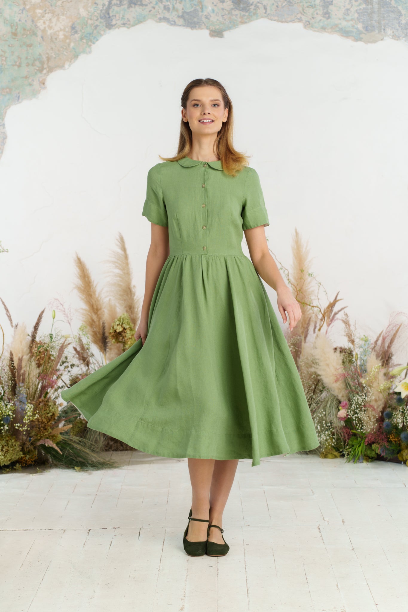 Classic Dress, Short Sleeve, Matcha Latte
#color_matcha-latte