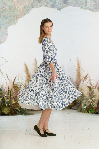 Carmen Dress, 3/4 Sleeve, Ink Rose
#color_ink-rose