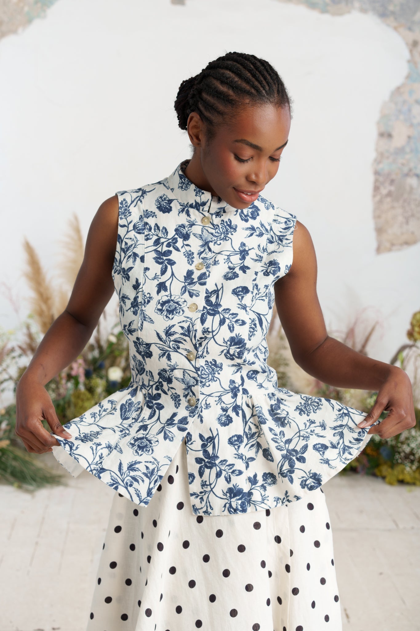 Peplum Vest, Sleeveless, Ink Rose
#color_ink-rose