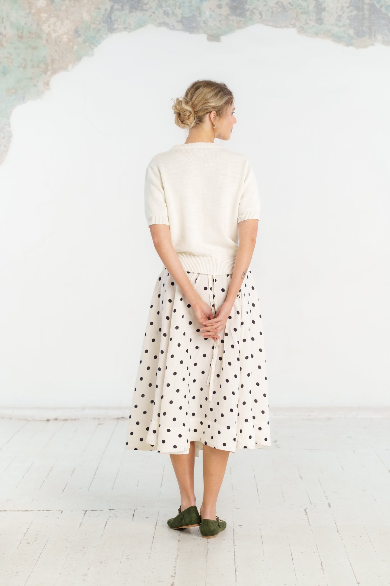 Elaine Top, Short Sleeve, White Magnolia #color_white-magnolia