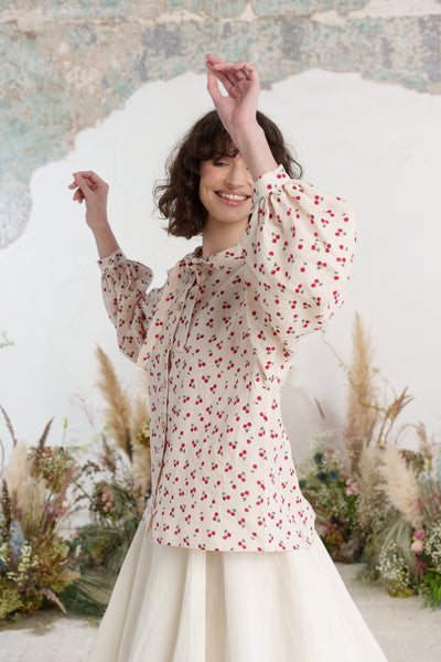 Clementine Shirt, Long Sleeve, Mon Chéri
#color_mon-cheri