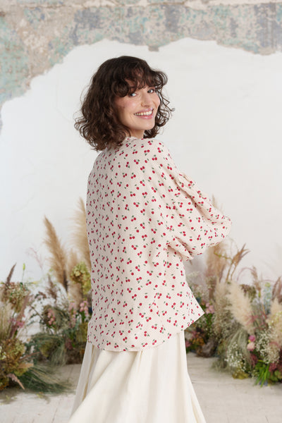 Clementine Shirt, Long Sleeve, Mon Chéri
#color_mon-cheri