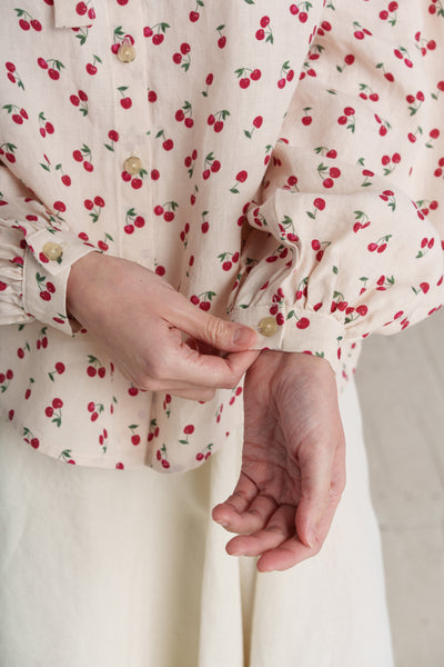 Clementine Shirt, Long Sleeve, Mon Chéri
#color_mon-cheri