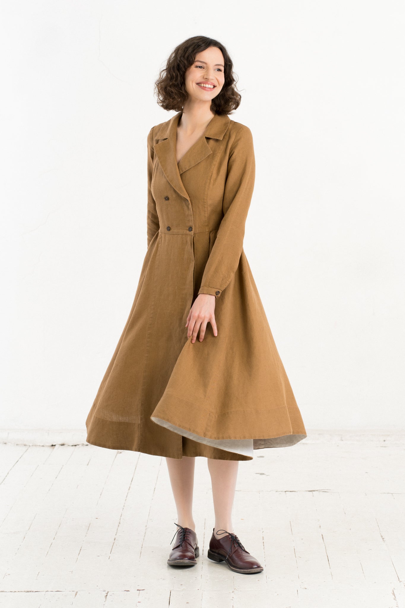 Enola Dress, Long Sleeve, Hemp, Camel Brown
#color_camel-brown