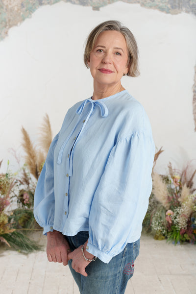 Clementine Shirt, Long Sleeve, Skye Blue
#color_skye-blue