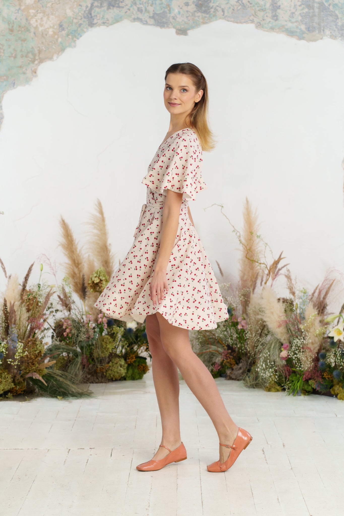 Mini Wrap Dress, Butterfly Sleeve, Mon Chéri
#color_mon-cheri