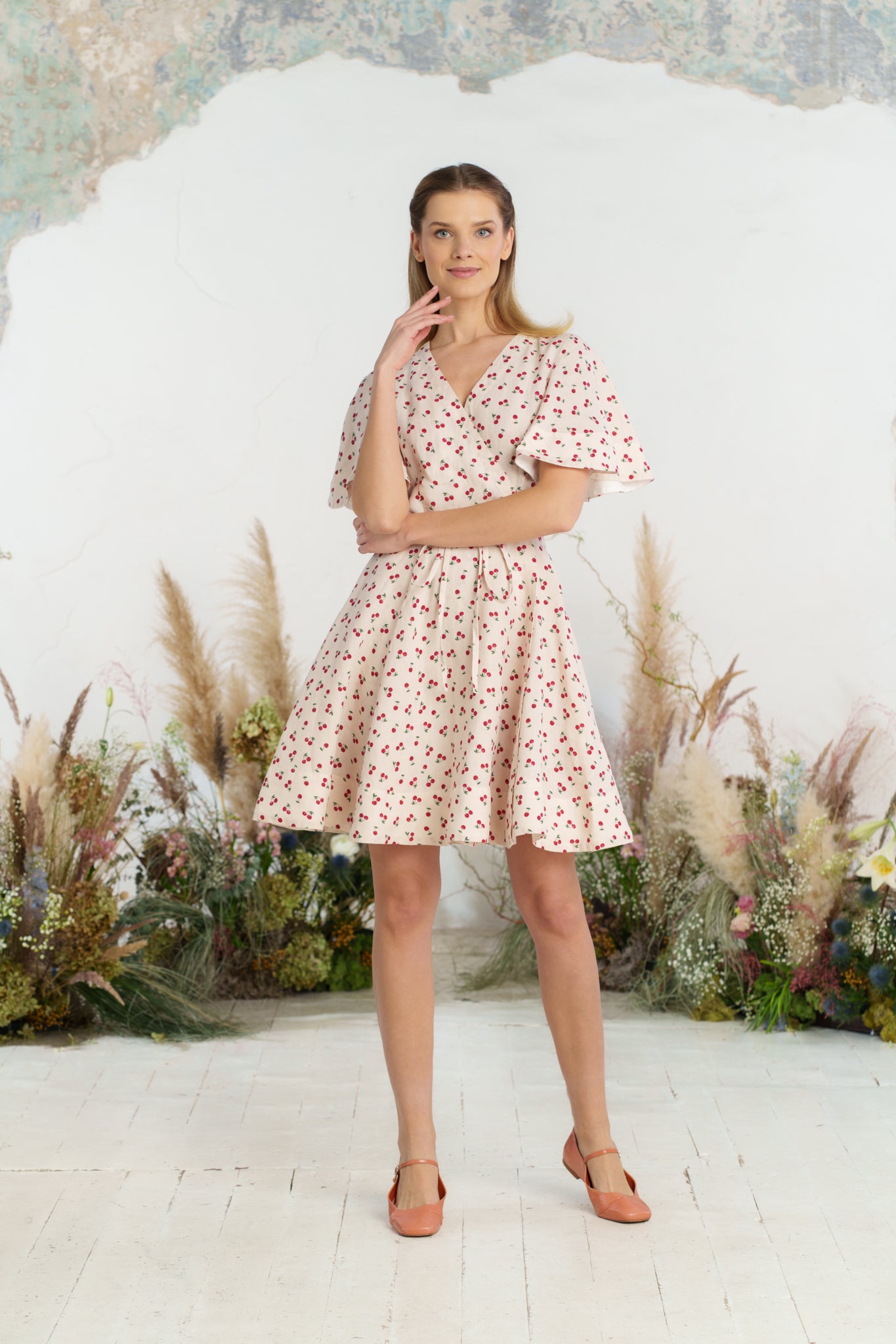 Mini Wrap Dress, Butterfly Sleeve, Mon Chéri
#color_mon-cheri