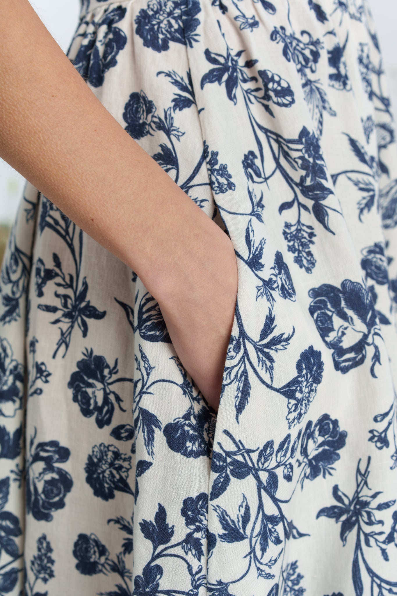 Classic Dress, Short Sleeve, Ink Rose
#color_ink-rose-white-collar