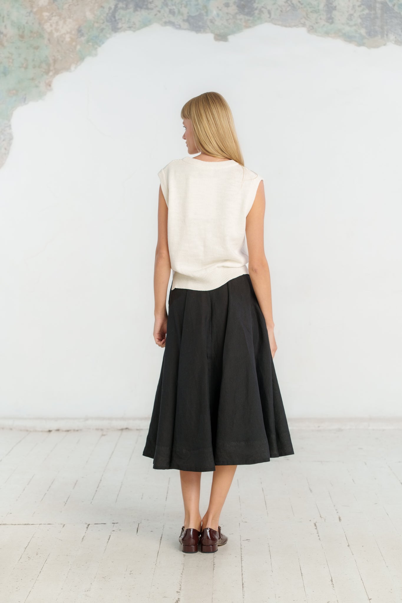 Elaine Vest, Sleeveless, White Magnolia #color_white-magnolia