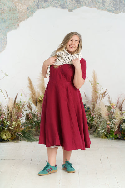 Palisandra Scarf, Tiny Dots
#color_tiny-dots