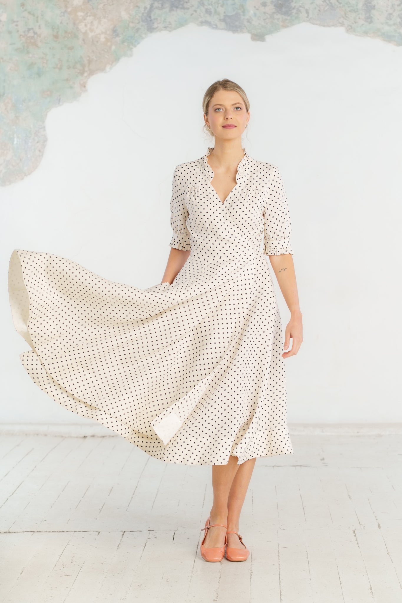 Darcy Dress, Short Sleeve, Tiny Dots#color_tiny-dots