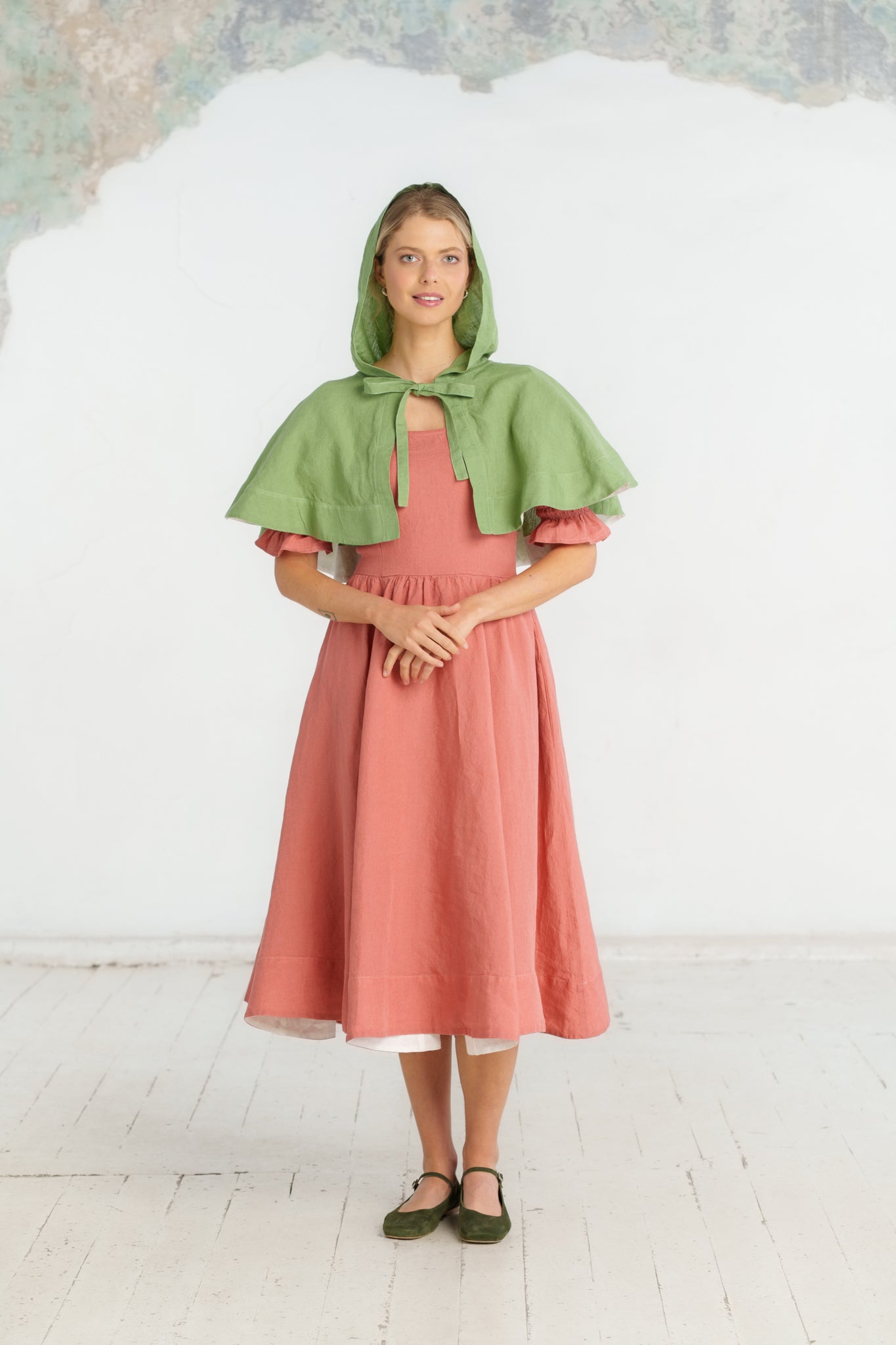 Mini Daisy Cape, Matcha Latte#color_matcha-latte