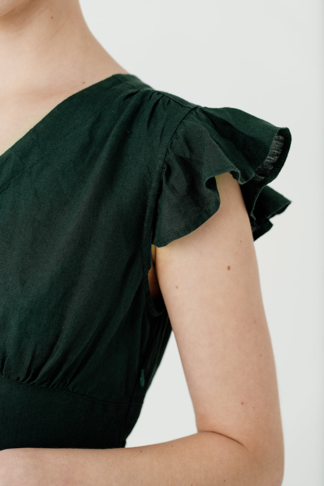 Diane Dress, Ruffle Sleeve, Evergreen#color_evergreen