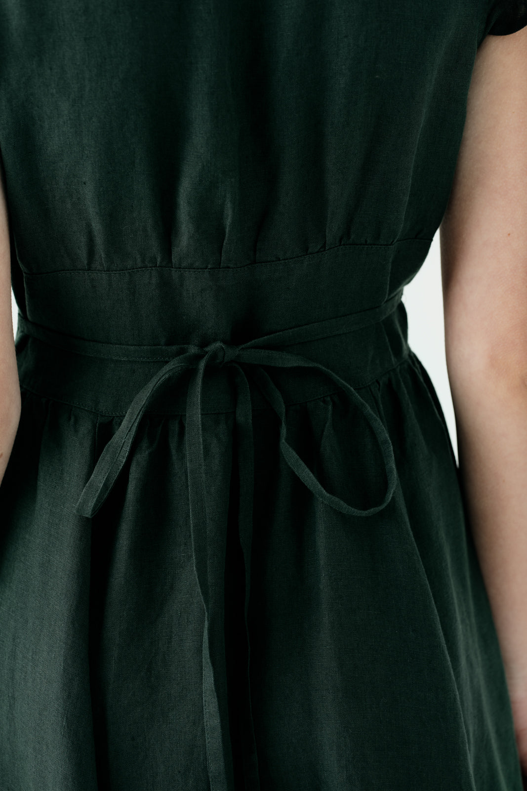 Diane Dress, Ruffle Sleeve, Evergreen#color_evergreen