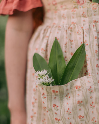Meadow Apron, Stripe & Bloom #color_stripe-bloom
