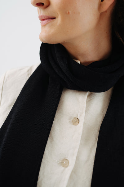 Wrap Scarf, Merino Wool#color_black-pansy
